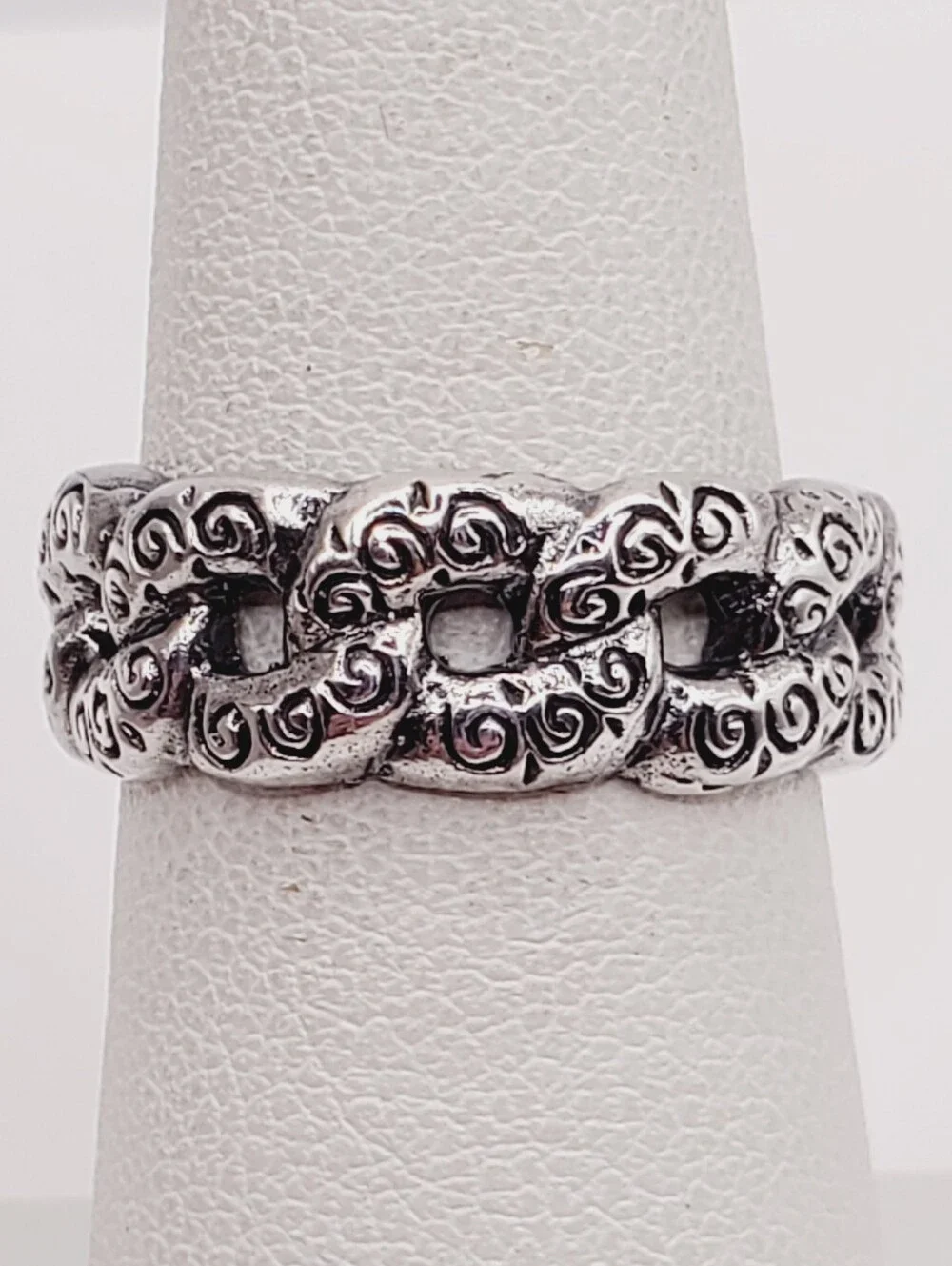 925 Sterling Silver Swirl Link Design Band Ring - Loop Eternity Style
